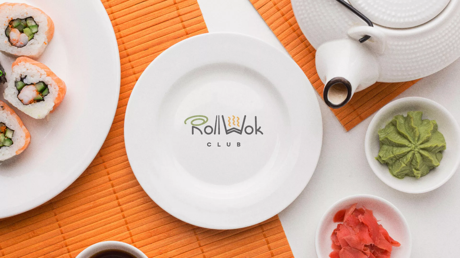 Разработка логотипа и фирменного стиля суши-бара «Roll Wok Club» в Ессентуках